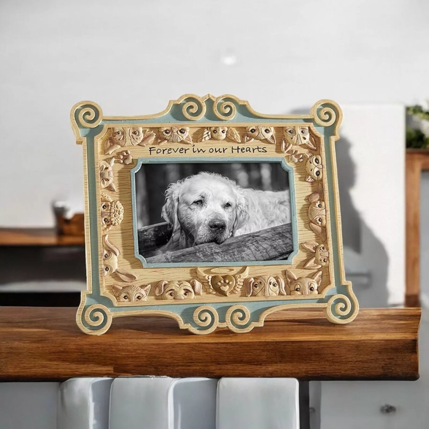 Forever In Our Hearts Polyresin Dog/Cat Photo Frame, Pet Memorial Picture Frame