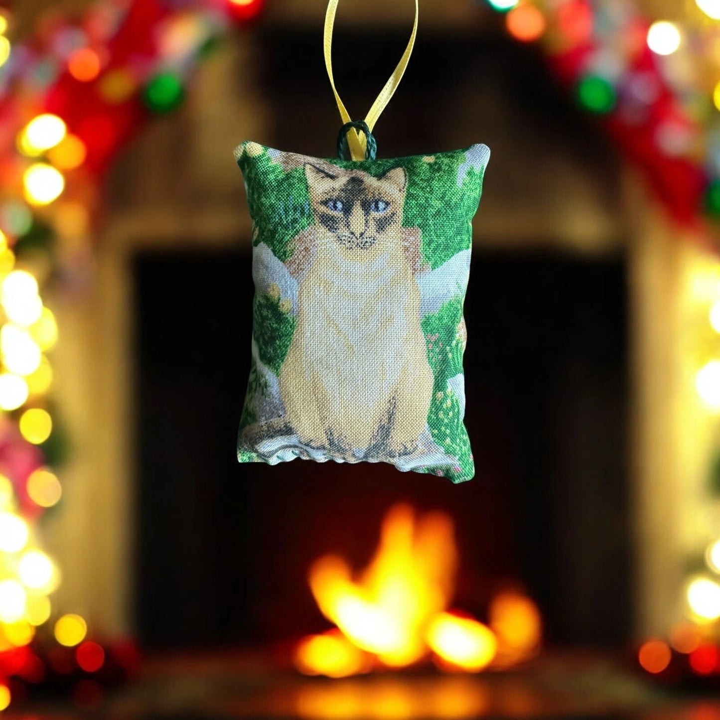 Natural Balsam-Filled Hanging Pomander with Cute Cat Design